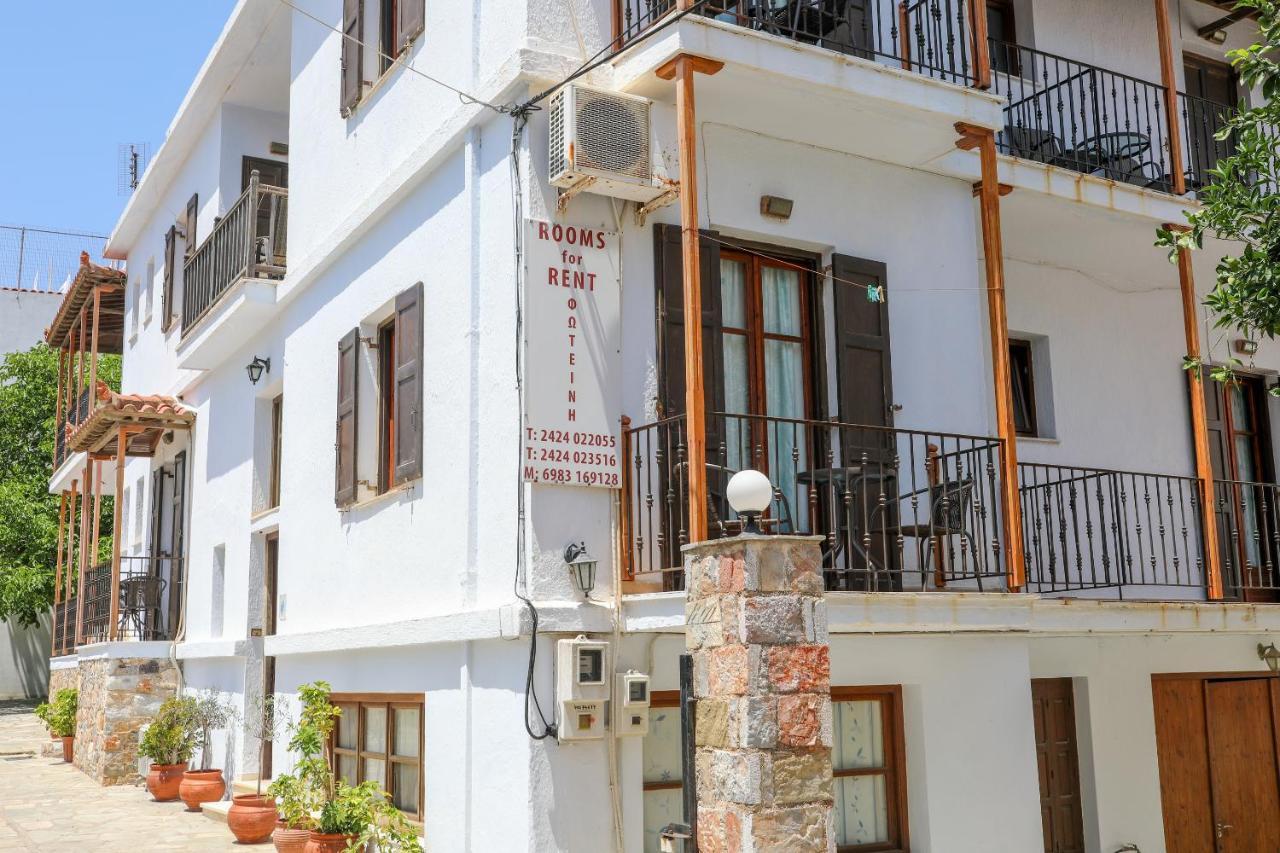 Fotini Rooms Skopelos stad Exteriör bild