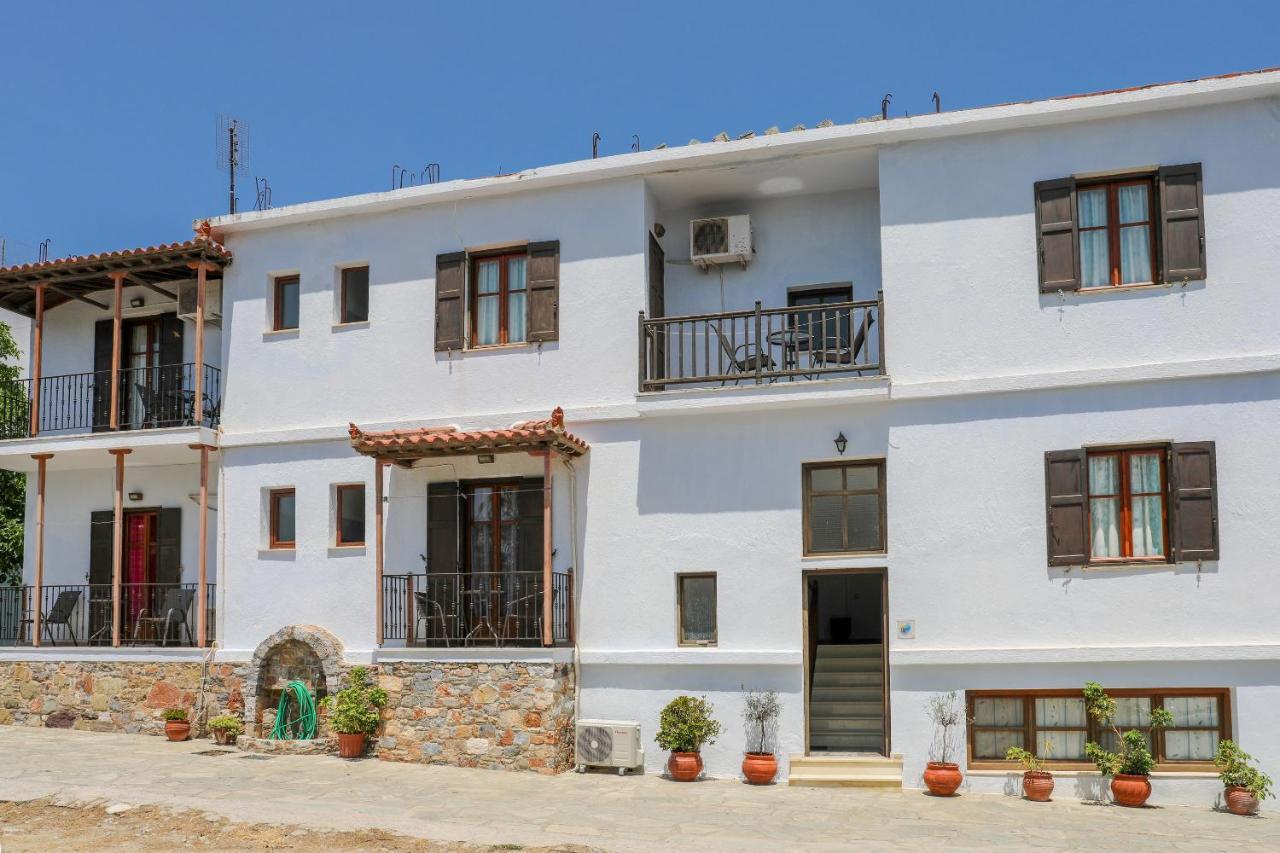 Fotini Rooms Skopelos stad Exteriör bild