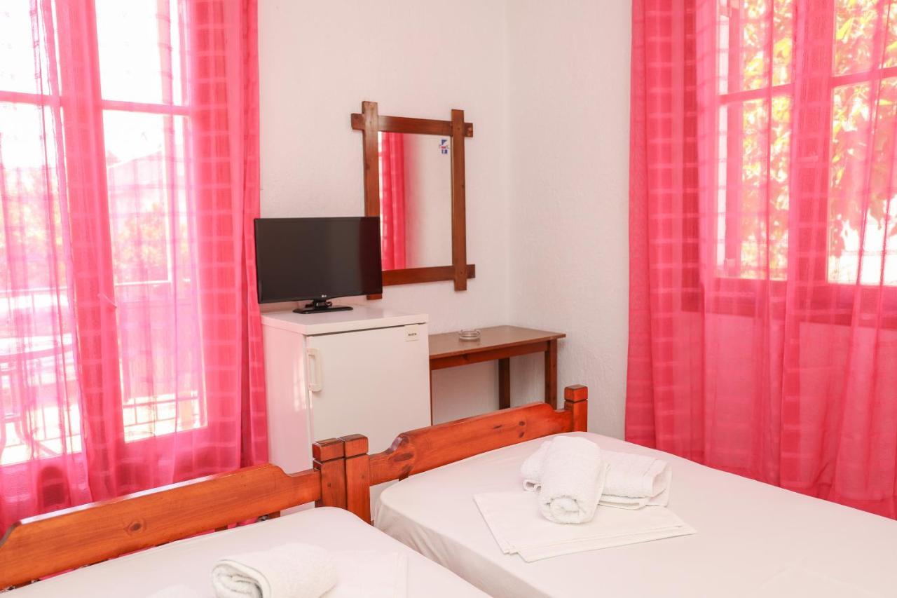 Fotini Rooms Skopelos stad Exteriör bild