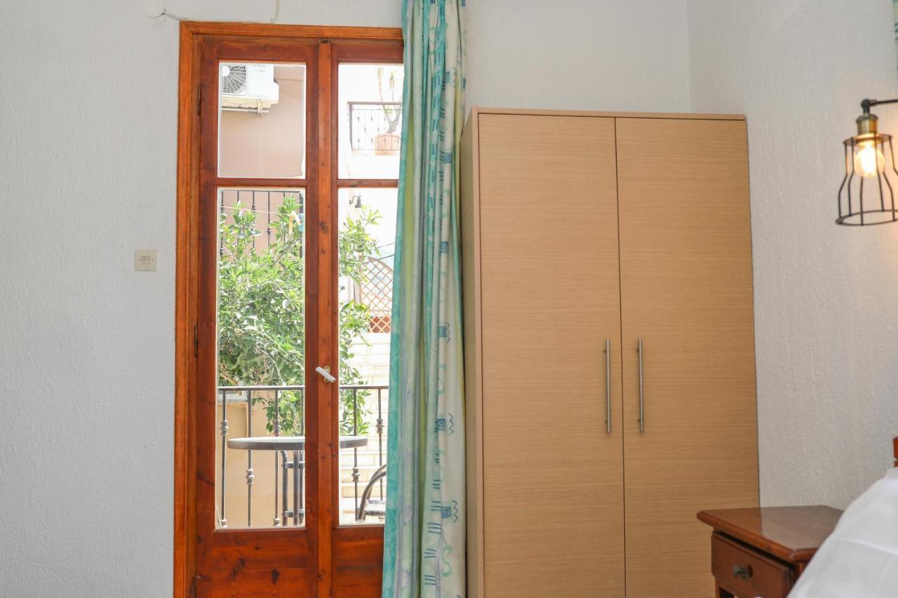 Fotini Rooms Skopelos stad Exteriör bild