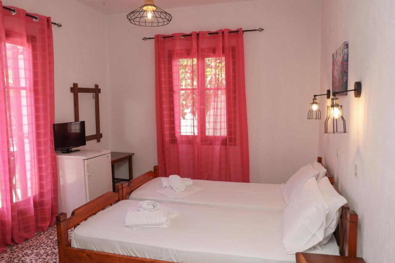 Fotini Rooms Skopelos stad Exteriör bild