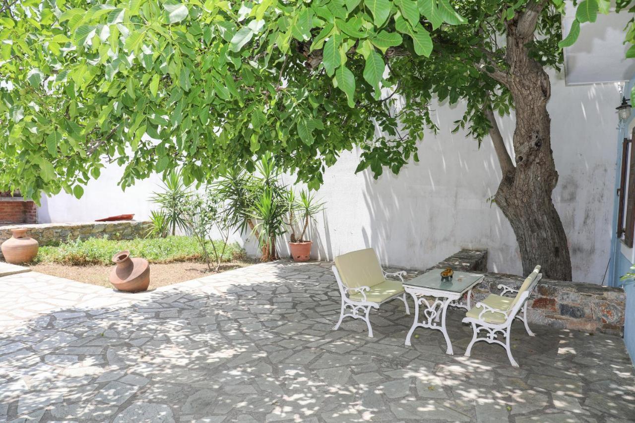 Fotini Rooms Skopelos stad Exteriör bild