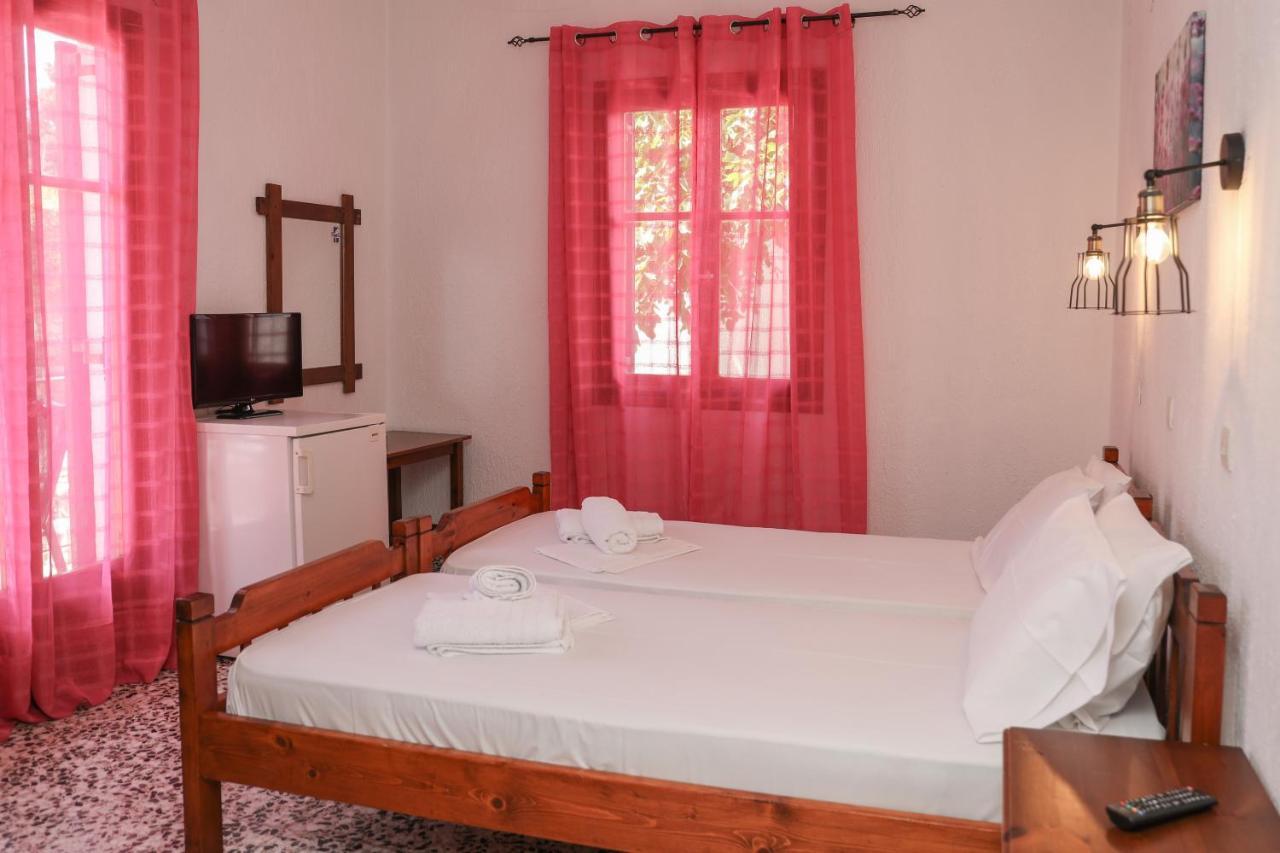Fotini Rooms Skopelos stad Exteriör bild